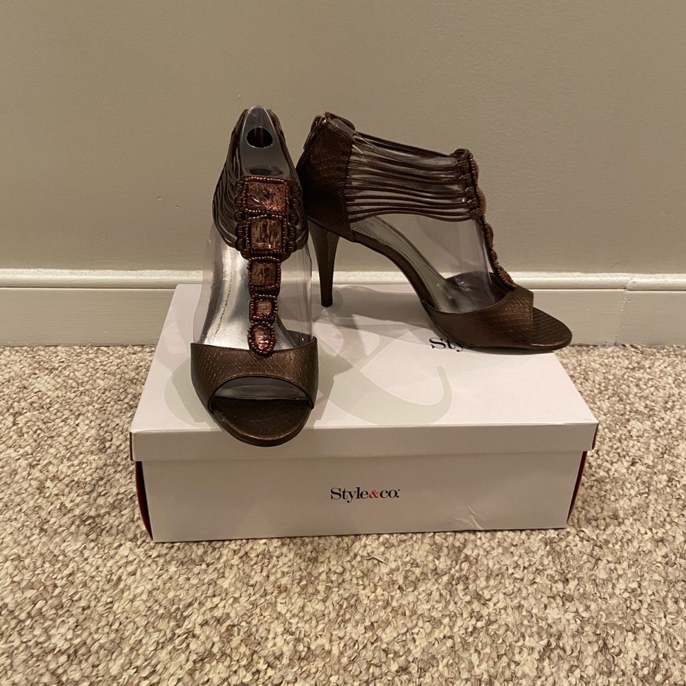 Metallic Jeweled Dress Sandals Bronze Size 8.5M Strappy Heels